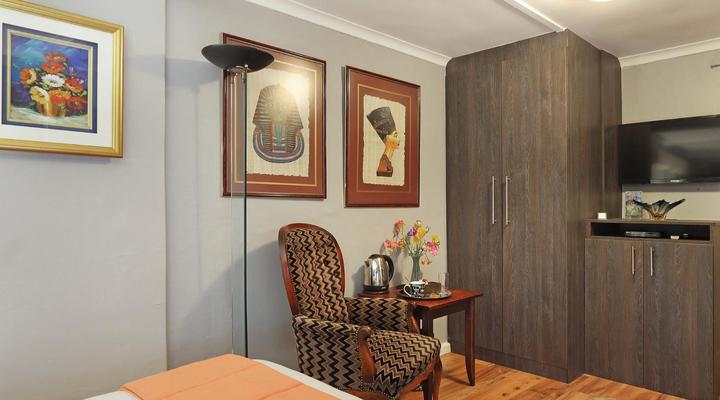 40 Winks Guest House Green Point