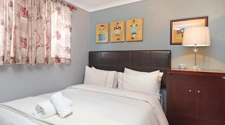 40 Winks Guest House Green Point