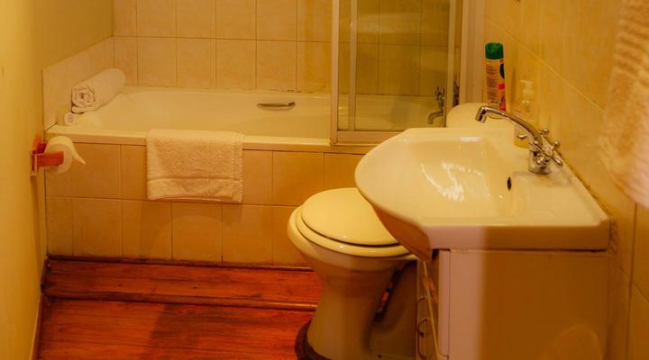 Constantia Guest Lodge and Spa