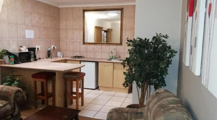 Mooring House Guest Lodge