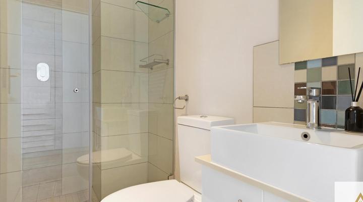 KMG Luxury Apartments @ The Apex on Smuts