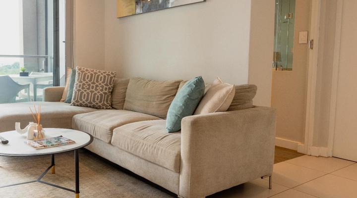 KMG Luxury Apartments @ The Apex on Smuts