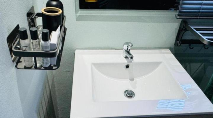 Dips & T Hotel & Spa