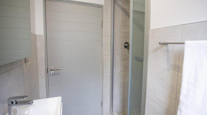 1 on York - Townhouse 67