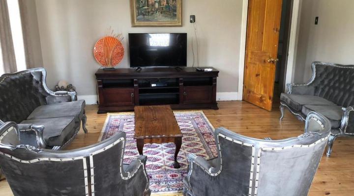 Emtonjeni Guest House