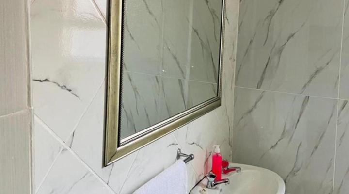 Emtonjeni Guest House