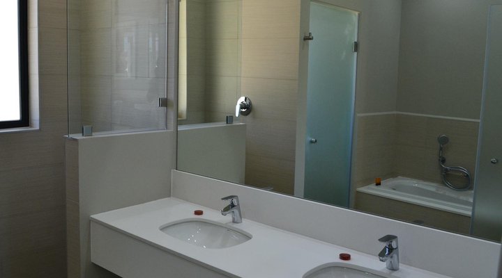 Pearl Valley Hotel - Suite 504