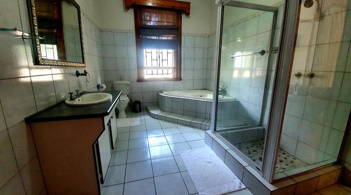 Castello Guest House