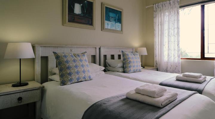 Sea Whisper Self-Catering