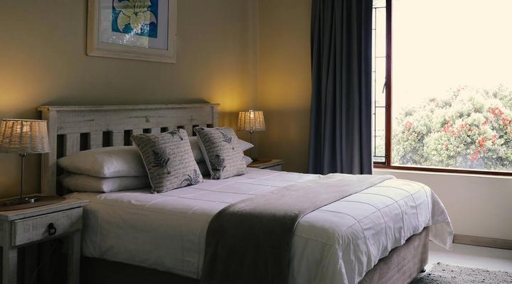 Sea Whisper Self-Catering