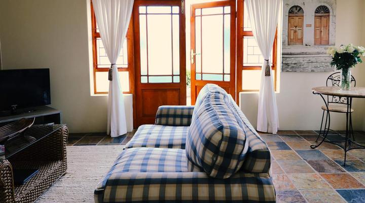 Sea Whisper Self-Catering