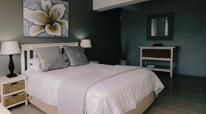 Sea Whisper Self-Catering