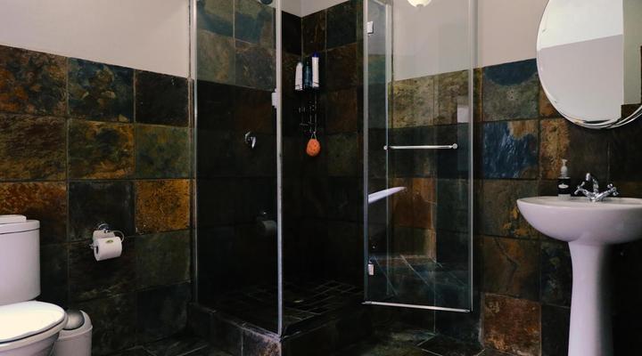 Sea Whisper Self-Catering