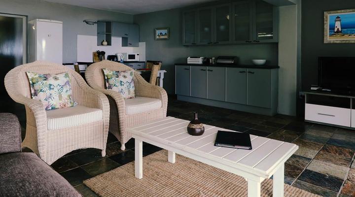 Sea Whisper Self-Catering