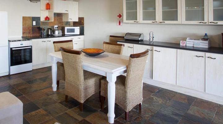 Sea Whisper Self-Catering