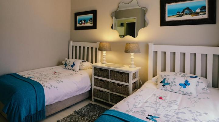 Sea Whisper Self-Catering