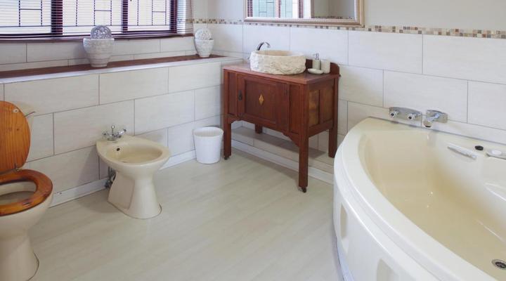 Sea Whisper Self-Catering