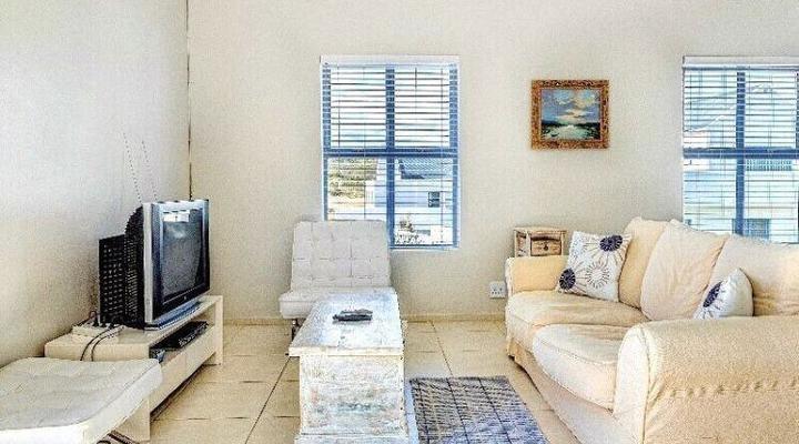 Perfect 10 - The House