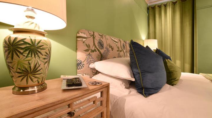 La Fontaine Guest House