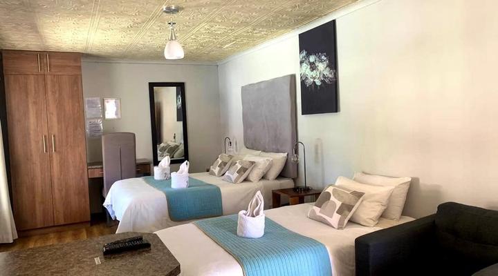 Victoria Oaks Guest House