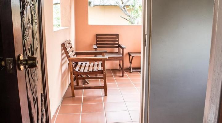 Sunset Lodge & Safaris