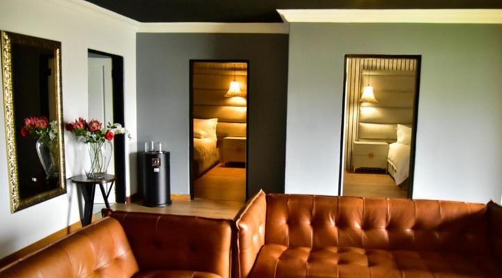 Mhulu Luxury Boutique Hotel