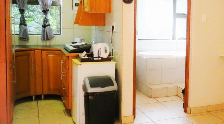 Mazuri Bush Cottages