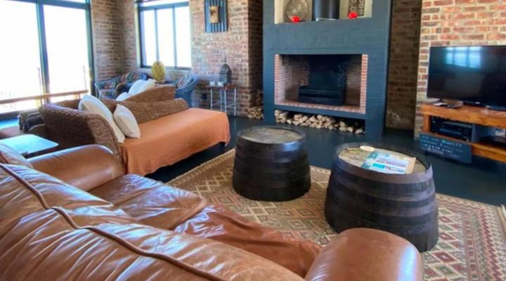 Bella Capensis & Stoepsit - Yzerfontein