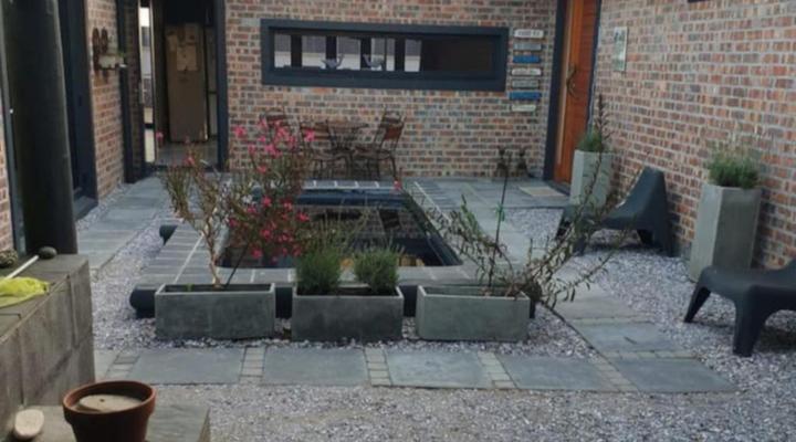 Bella Capensis & Stoepsit - Yzerfontein