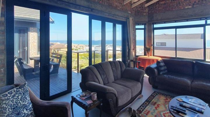 Bella Capensis & Stoepsit - Yzerfontein