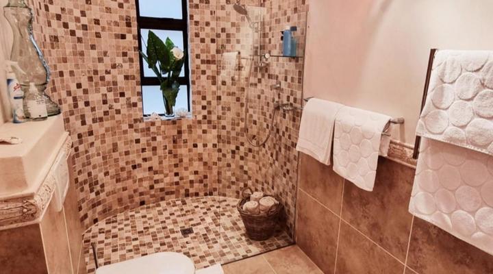 Dolphin Villa Self Catering