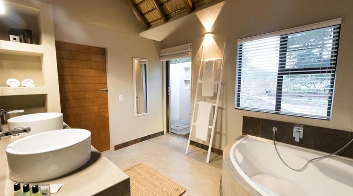 Bushbaby River Lodge