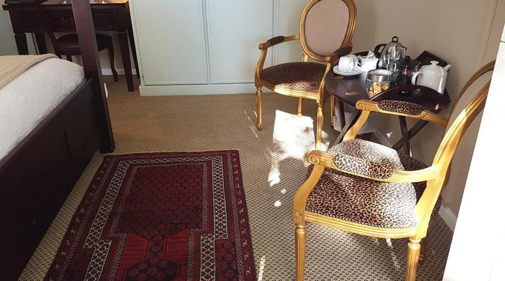 Maison Chablis Guest House