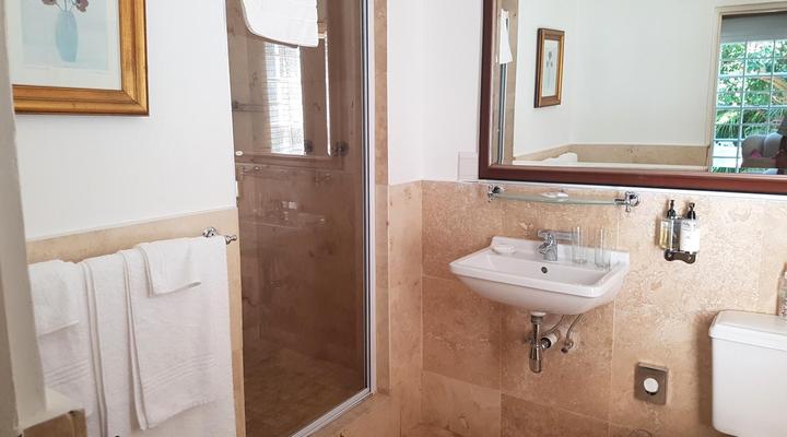 Maison Chablis Guest House