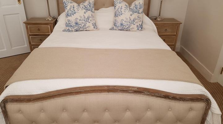 Maison Chablis Guest House