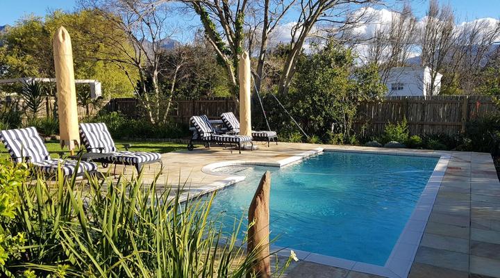 Maison Chablis Guest House