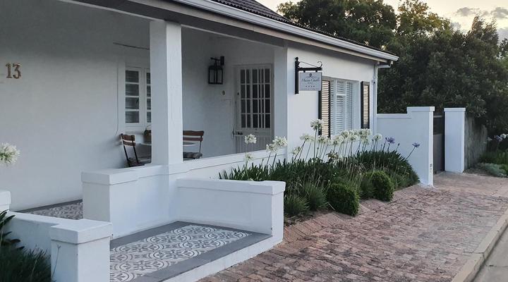 Maison Chablis Guest House