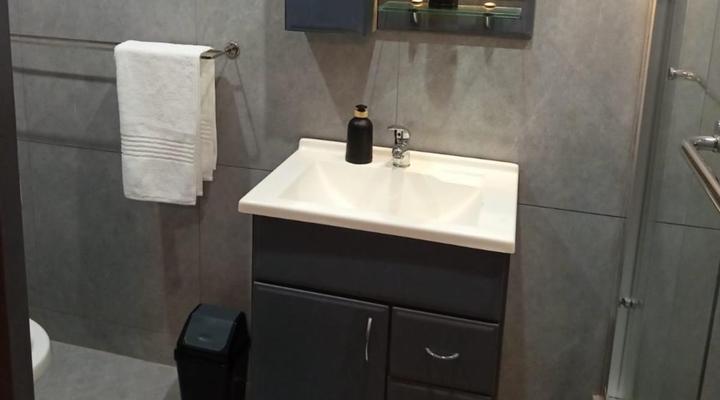 Coral Tides - 18 Sleeper