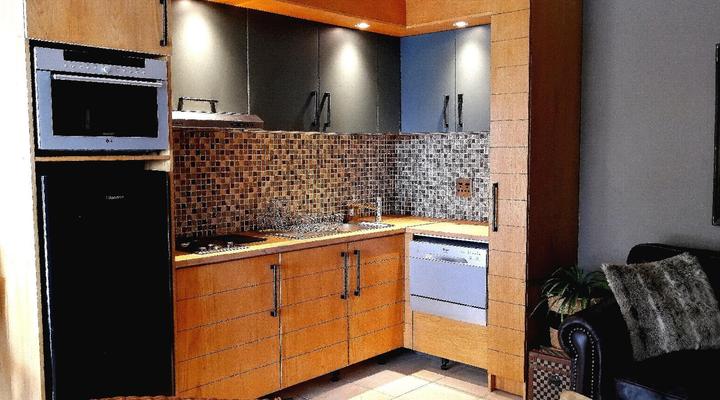 African Violet Guest Suites