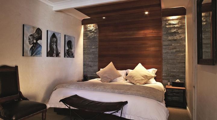 African Violet Guest Suites