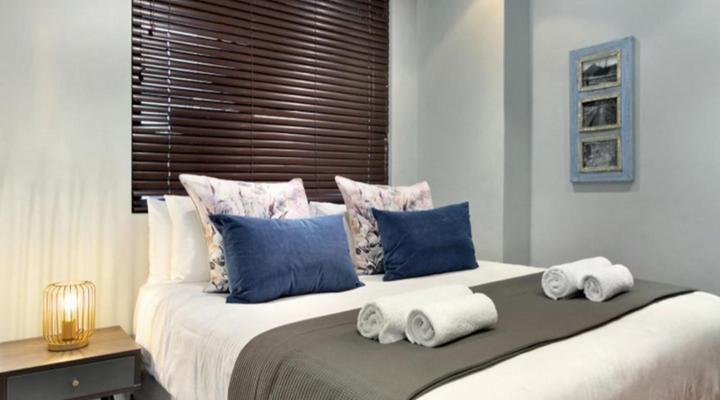 Eden on the Bay 129 by AirAgents