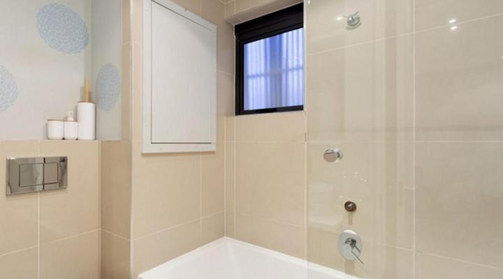 Eden on the Bay 129 by AirAgents