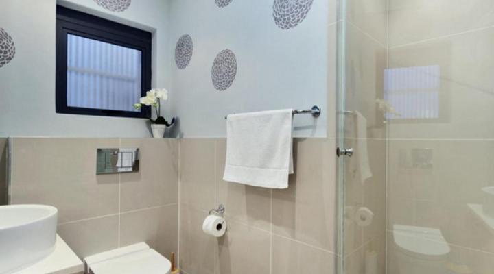 Eden on the Bay 129 by AirAgents