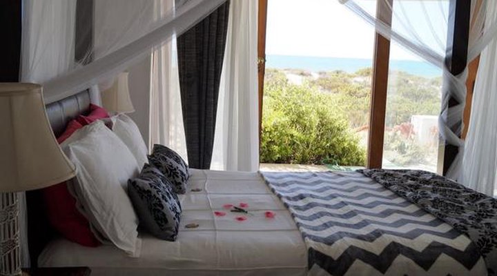 esCape Beach Cottage