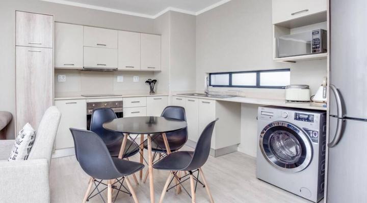 Urban Oasis Apartments @ the Galleries