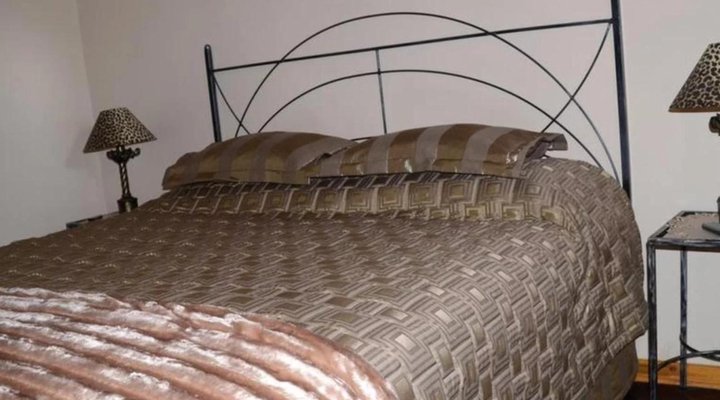 Elephant Lodge Guest House