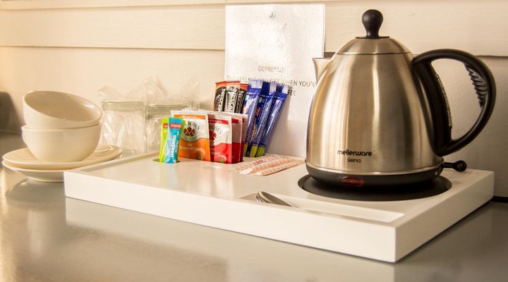 Edward Charles Manor