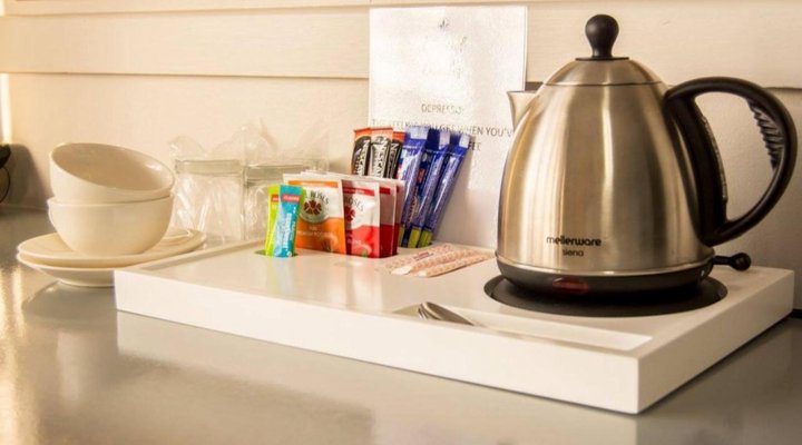 Edward Charles Manor