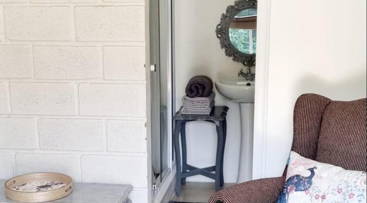 Green Ivy Guest House