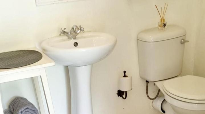 Green Ivy Guest House